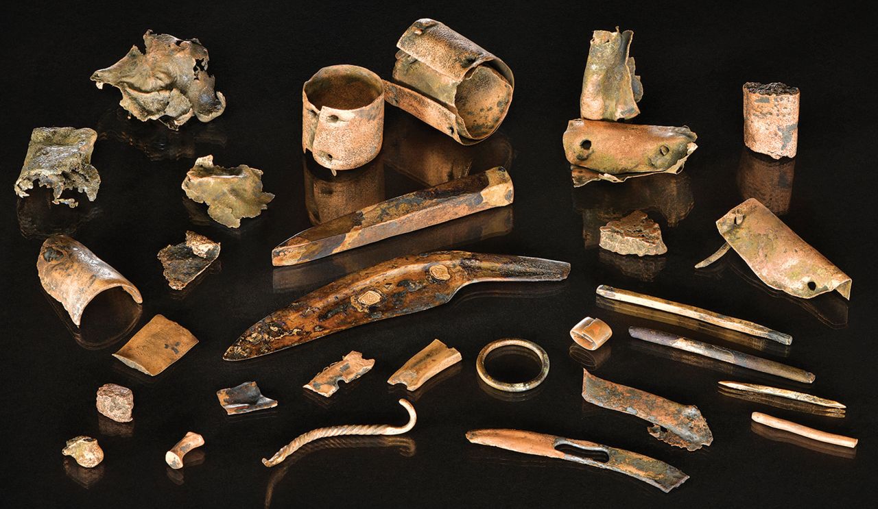 Bronze goods recovered from a river in northern Germany indicate an ancient toolkit of a Bronze Age warrior.