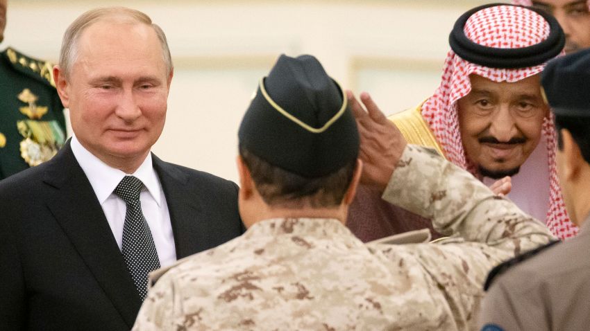 Russian President Vladimir Putin (L) and Saudi Arabia's King Salman (R) attend the official welcome ceremony in Riyadh, Saudi Arabia, on October 14, 2019. (Photo by Alexander Zemlianichenko / POOL / AFP) (Photo by ALEXANDER ZEMLIANICHENKO/POOL/AFP via Getty Images)