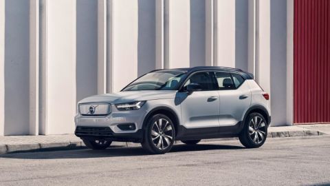Since it doesn't have an internal combustion engine, the Volvo XC40 recharge has storage space under the hood.