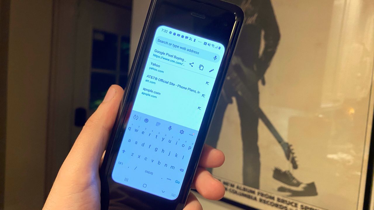 6-underscored samsung galaxy fold review