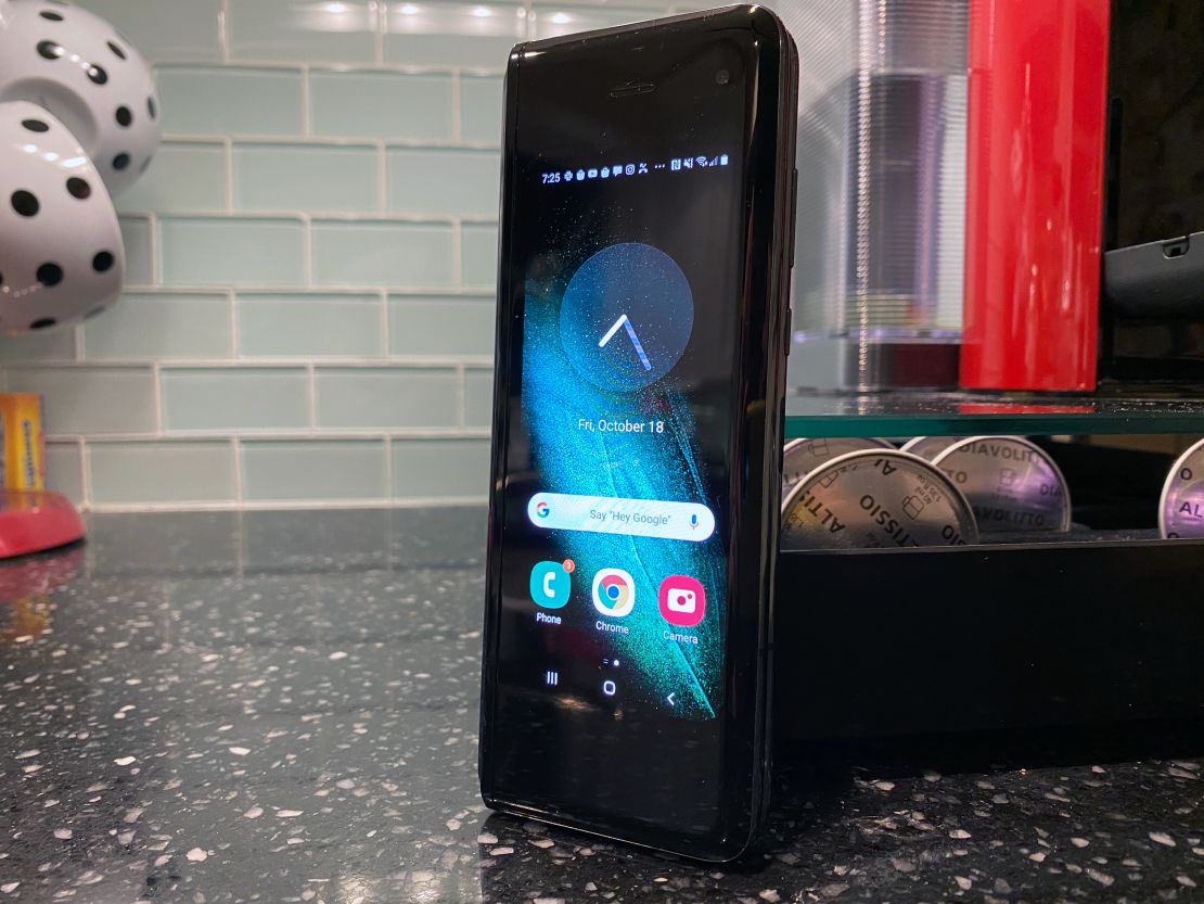 Samsung Galaxy Fold review: Lab tests - displays, battery life