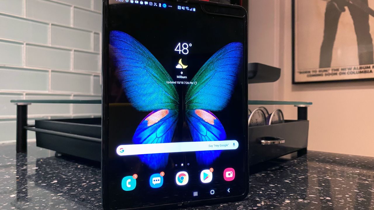 2-underscored samsung galaxy fold review