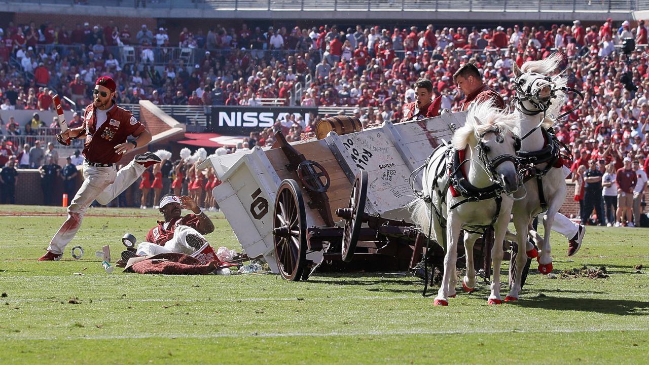 The Sooner Schooner crashed during a touchdown celebration. 