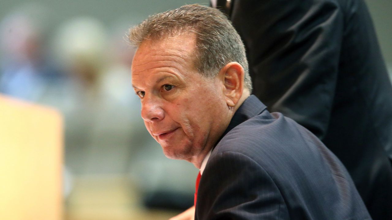 Former Broward County Sheriff Scott Israel appears before a Senate committee.
