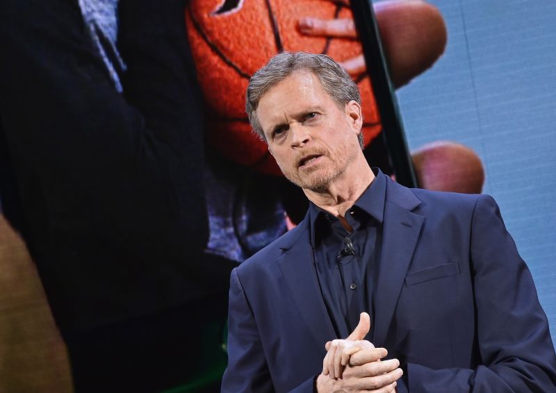 Nike CEO Mark Parker to step down after 