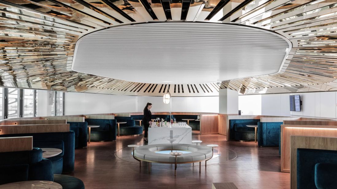 <strong>All business at CDG</strong>: Air France unveiled its renovated 3,200-square-meter business-class lounge at Charles de Gaulle last year.