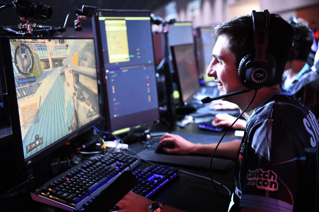 "The move to Mixer allows me to focus on what I love: gaming," Shroud told CNN Business.