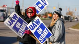 FLINT, MI - OCTOBER 23: United Auto Workers union members picket at the General Motors Flint Engine plant for the sixth week of their national strike against General Motors on October 23, 2019 in Flint, Michigan. UAW members are voting on a tentative agreement this week and the results will be announced this Friday. The strike is the longest UAW national strike since 1970. (Photo by Bill Pugliano/Getty Images)