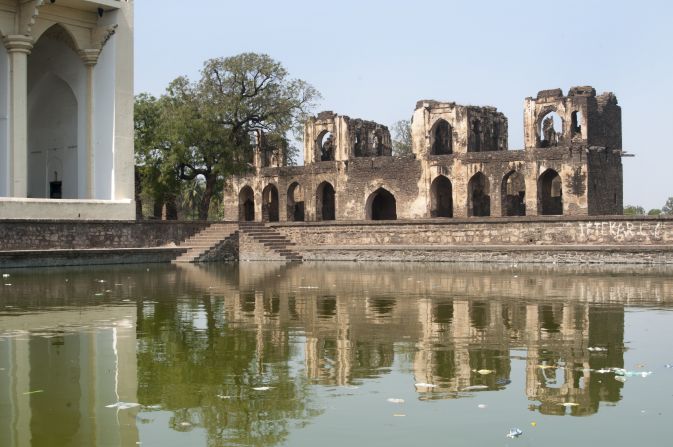 <strong>Historic Water Systems of the Deccan Plateau, Karnataka and Maharashtra, India.</strong> Improvements in the traditional water management systems can start to address the water crisis for contemporary communities in the area. 