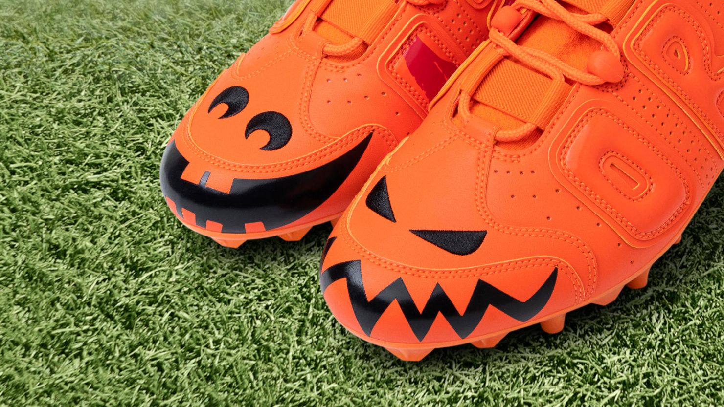 In Week 8 of his design partnership with Nike, Odell Beckham Jr. is wearing a pair of orange jack-o'-lantern cleats during the game.
