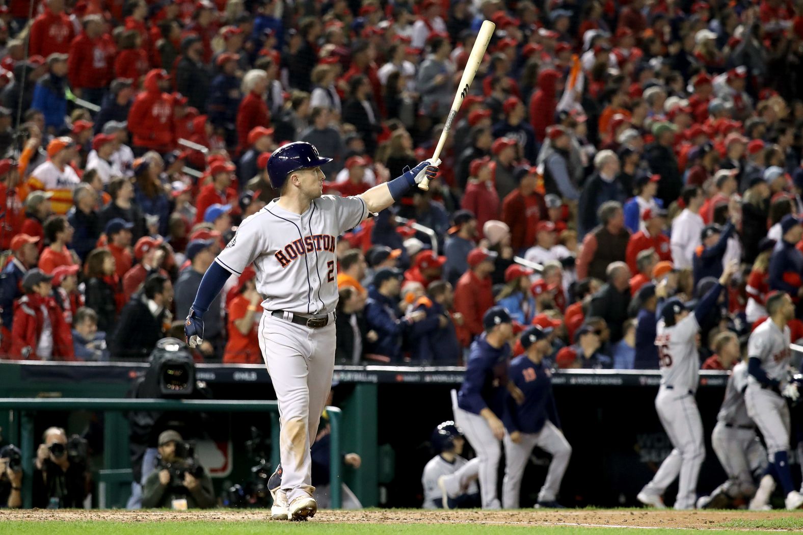 Alex Bregman's grand slam capped off the Astros' 8-1 victory in Game 4. He also had an RBI single that opened the scoring in the first inning.