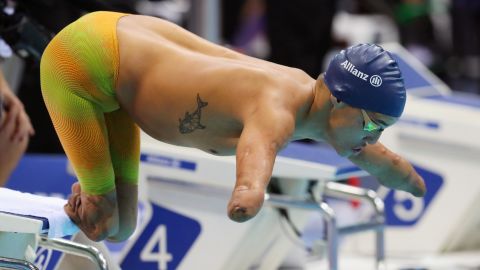 Théo Curin races in the Men's 200m Freestyle S5 Final on Day Two of the London 2019 World Para-swimming  Championships.