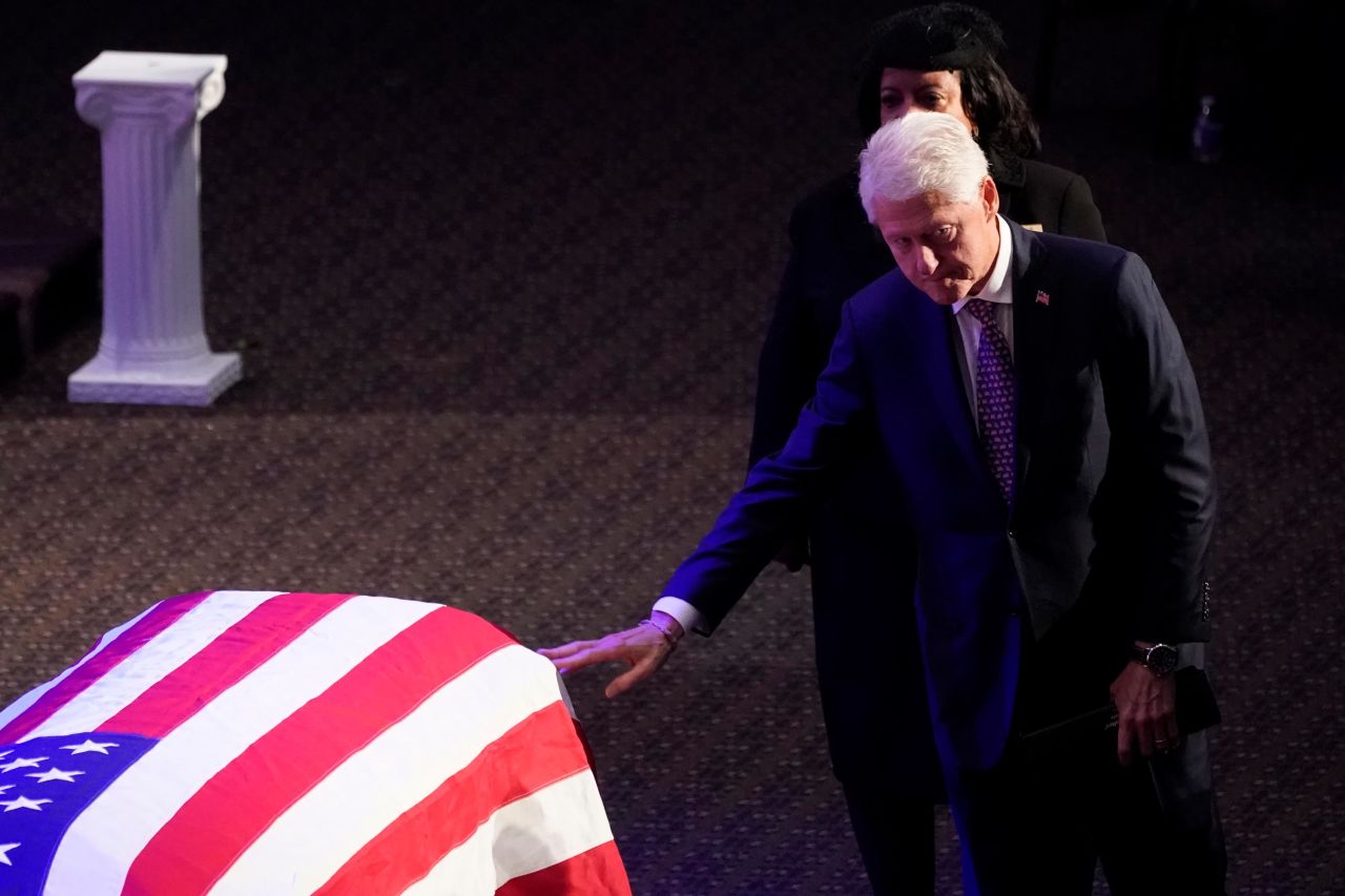 Former US President Bill Clinton said he loved "every minute" of his conversations with Cummings. "But we should hear him now in the quiet times at night and in the morning, when we need courage, when we get discouraged, when we don't know if we can believe anymore," Clinton said.