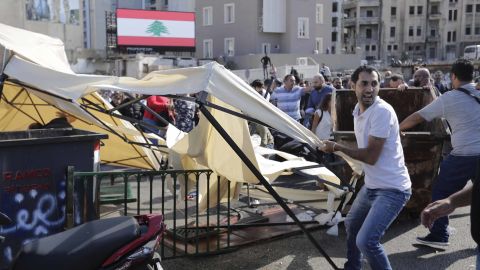 Clashes in downtown Beirut on Tuesday