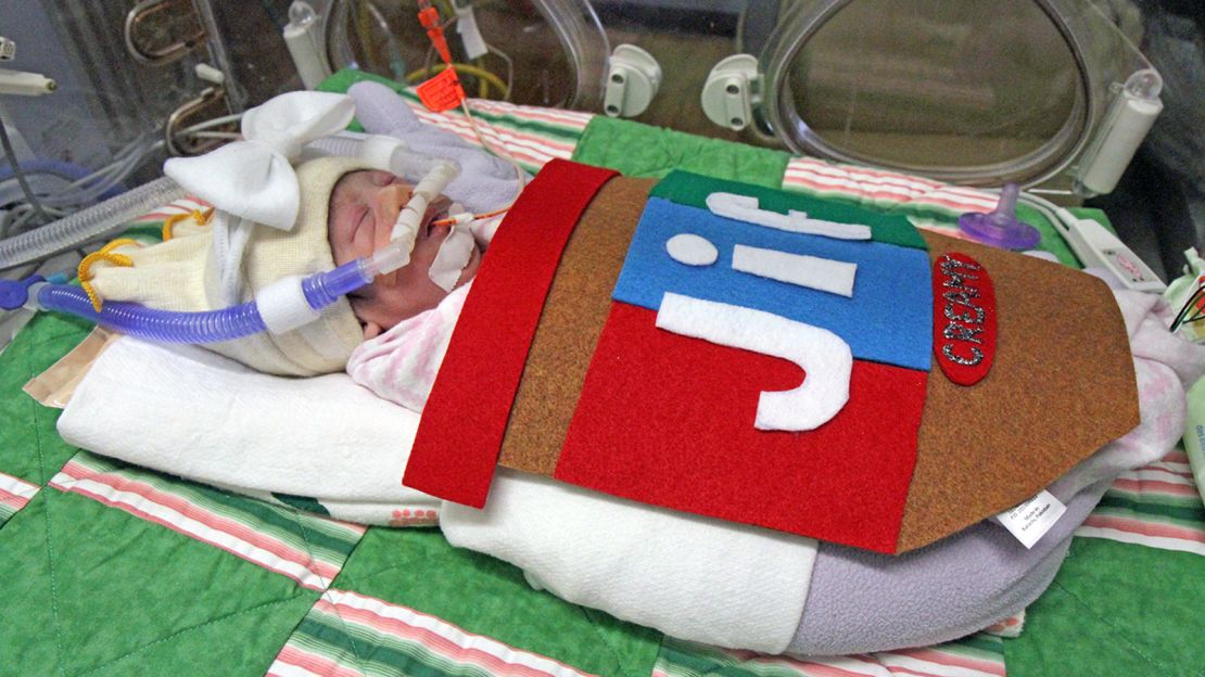 USA Today  These tiny babies in tiny costumes in NICU will melt your heart  — Schaumburg Photography