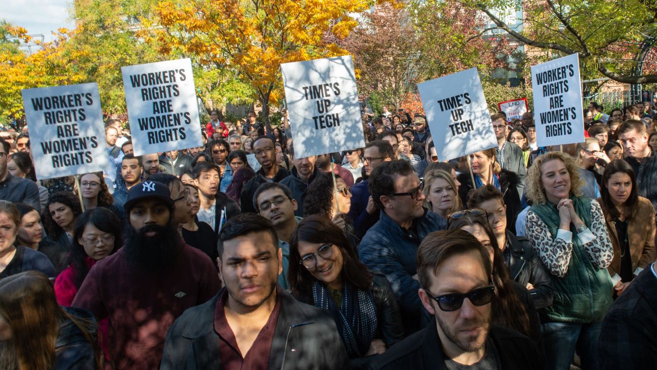 Google employees stage a walkout on November 1, 2018, in New York, over sexual harassment. - A Google Walkout For Real Change account that sprang up on Twitter on October 31 called for employees and contractors to leave their workplaces at 11:10am local time around the world on Thursday. Tension has been growing over how the US-based tech giant handles sexual harassment claims. (Photo by Bryan R. Smith / AFP)        (Photo credit should read BRYAN R. SMITH/AFP/Getty Images)