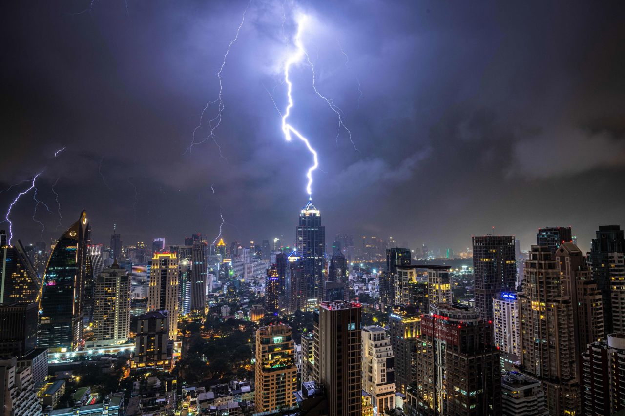 Lightning strikes a building in Bangkok, Thailand, during a thunderstorm on Sunday, October 27. <a href="http://www.cnn.com/2019/10/24/world/gallery/week-in-photos-1025/index.html" target="_blank">See last week in 29 photos</a>