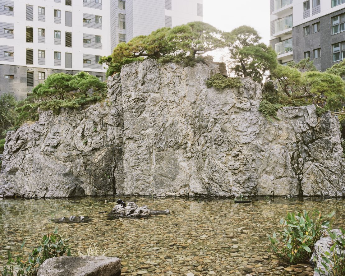 The rocky structure look similar to South Korea's famed Dodamsambong Peaks, but are a fraction of the size.