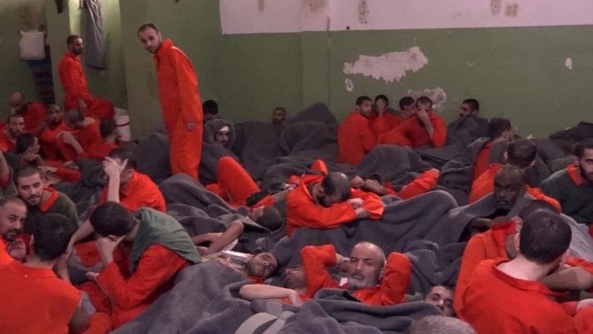 Screenshot of ISIS prisoners in a prison in Syria