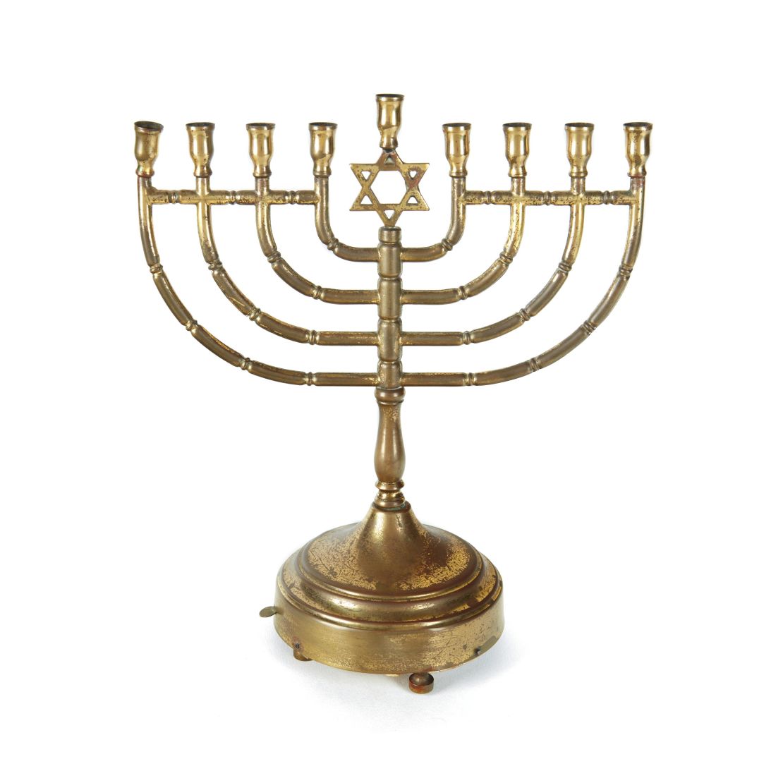 The menorah, given to Monroe by her parents-in-law, is expected to fetch between $100,000 and $150,000 at auction. 