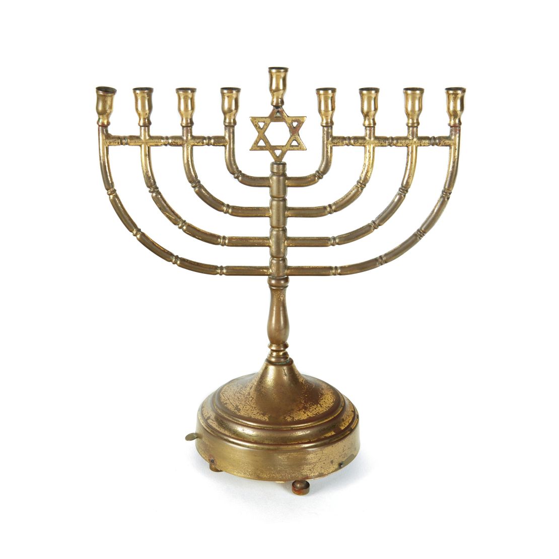 The menorah, given to Monroe by her parents-in-law, is expected to fetch between $100,000 and $150,000 at auction.