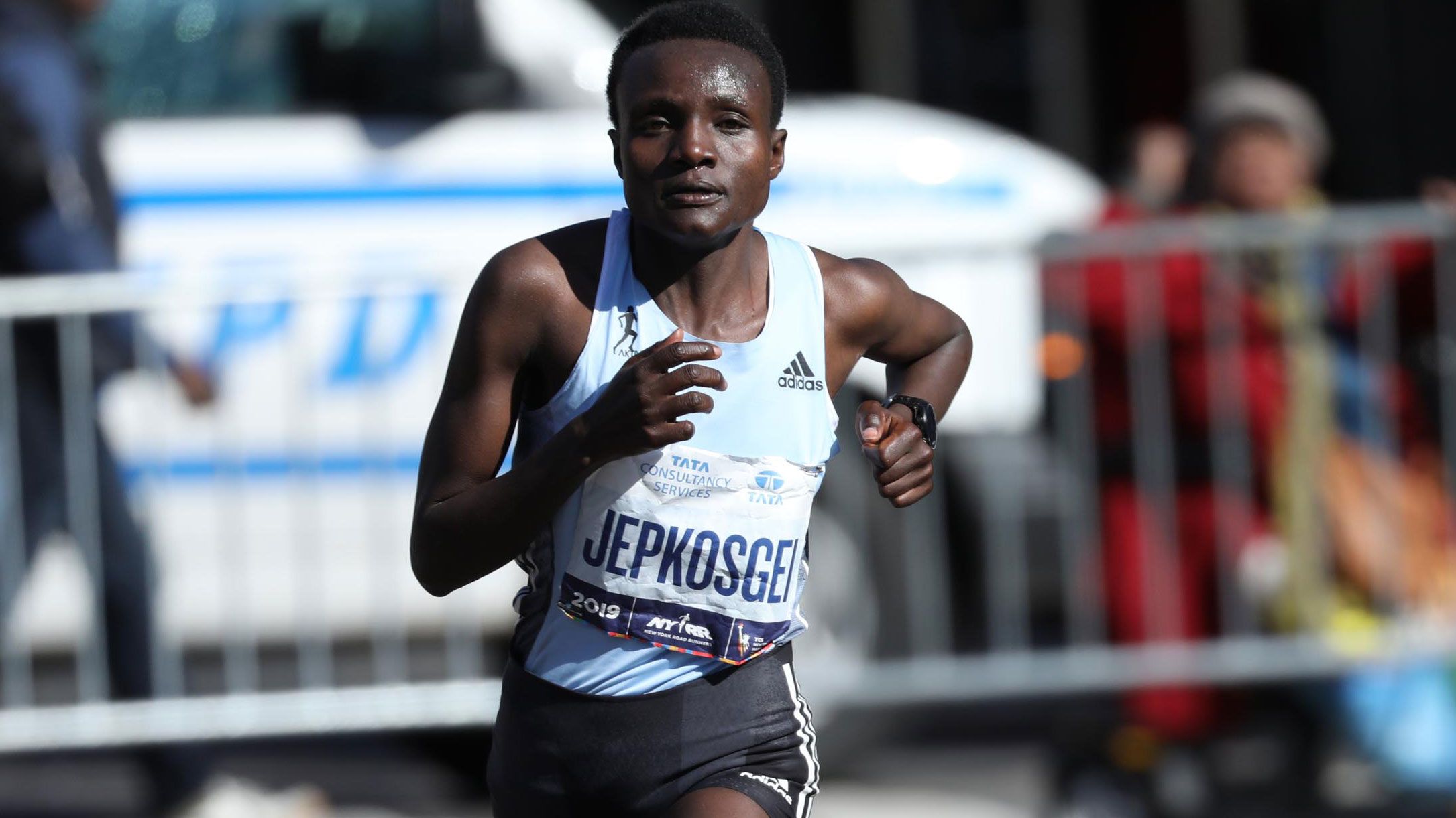 necesario forma Absoluto NYC Marathon winners: Kenya's Geoffrey Kamworor and Joyciline Jepkosgei  take titles | CNN
