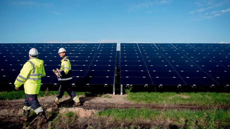 No wind? No sun? This power plant solves renewable energy's biggest problem | CNN Business