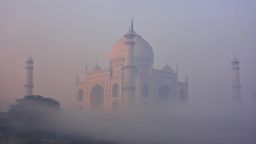 Taj Mahal India pollution