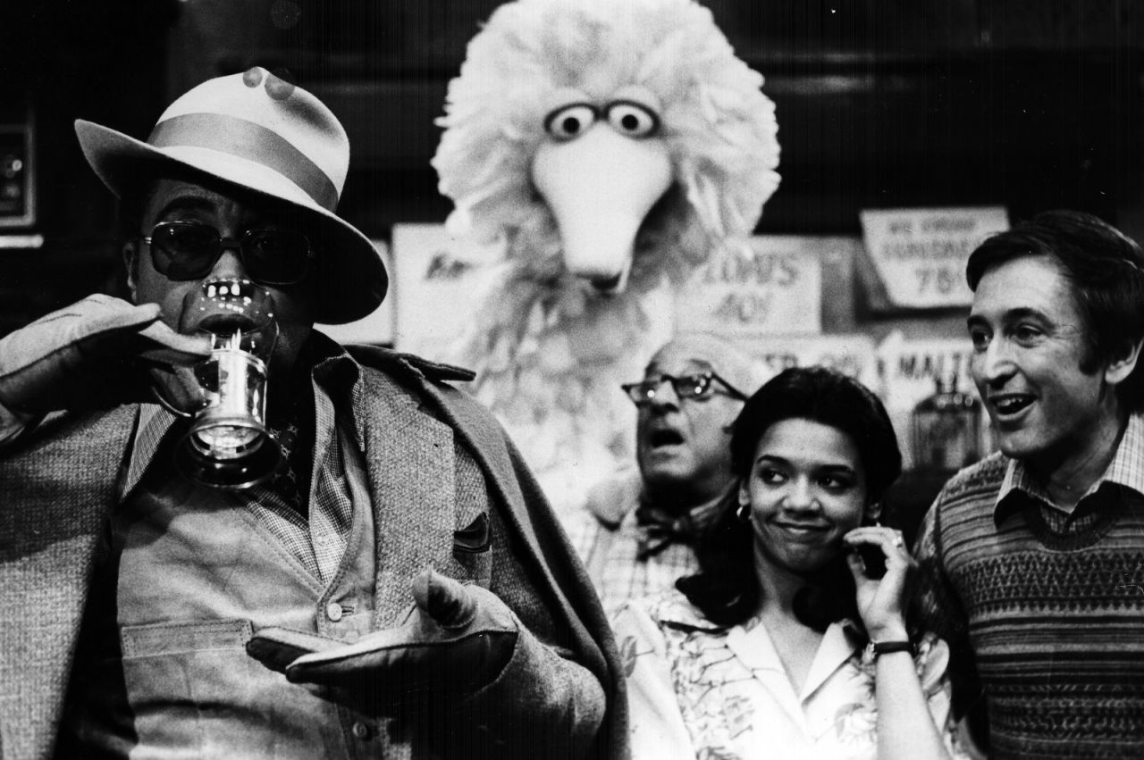 The show frequently has celebrity guest stars, such as actor James Earl Jones. Jones was the first celebrity to appear on the show. <a href="https://twitter.com/sesamestreet/status/531895624602374144" target="_blank" target="_blank">He recited the alphabet</a> during an episode in 1969.