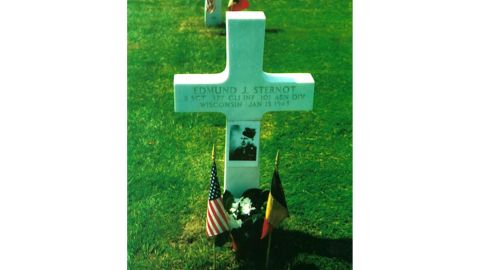 04 WWII hero silver star