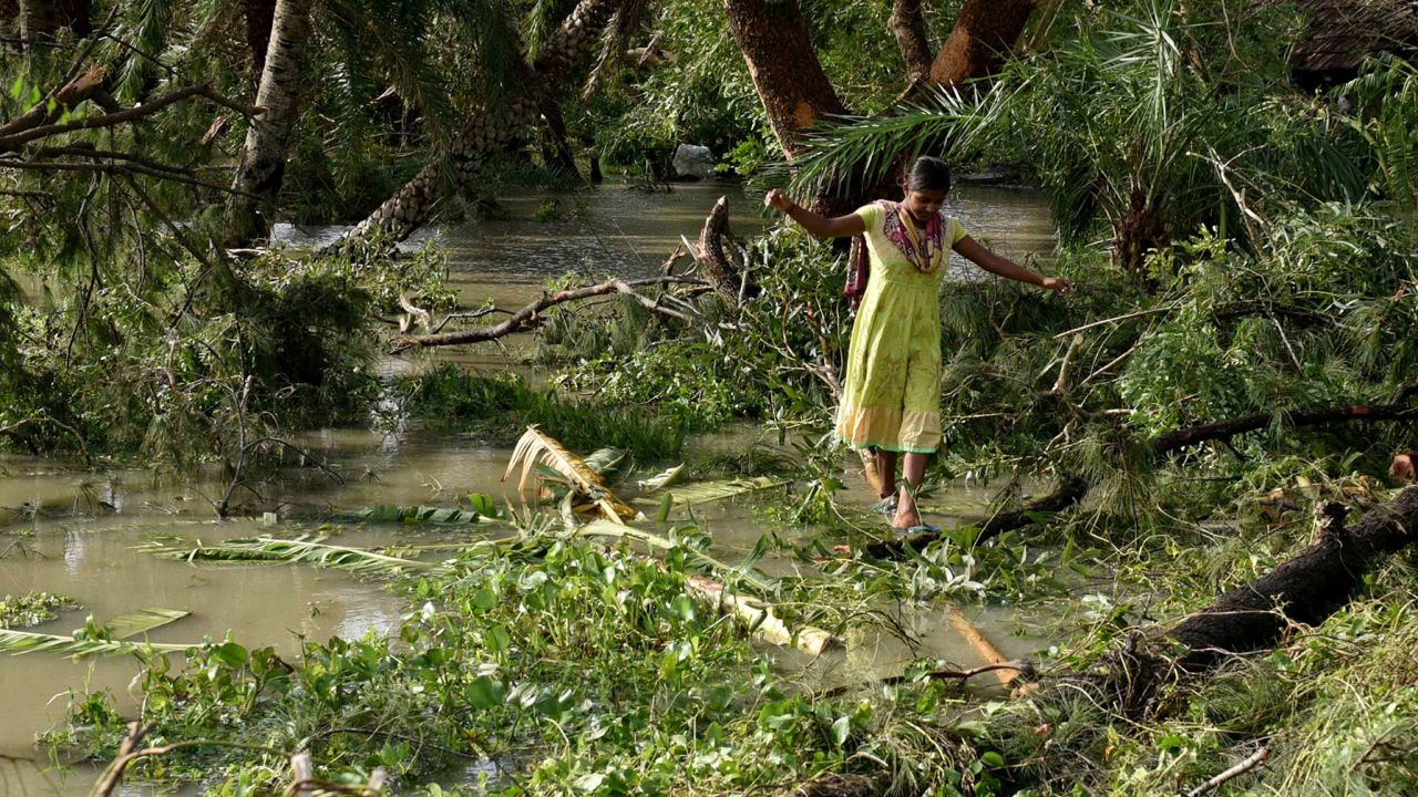 A view of destruction in the aftermath of Cyclone Bulbul, at Amarabati village in Bakkhali, South 24 Parganas district of India's West Bengal state on November 10, 2019.