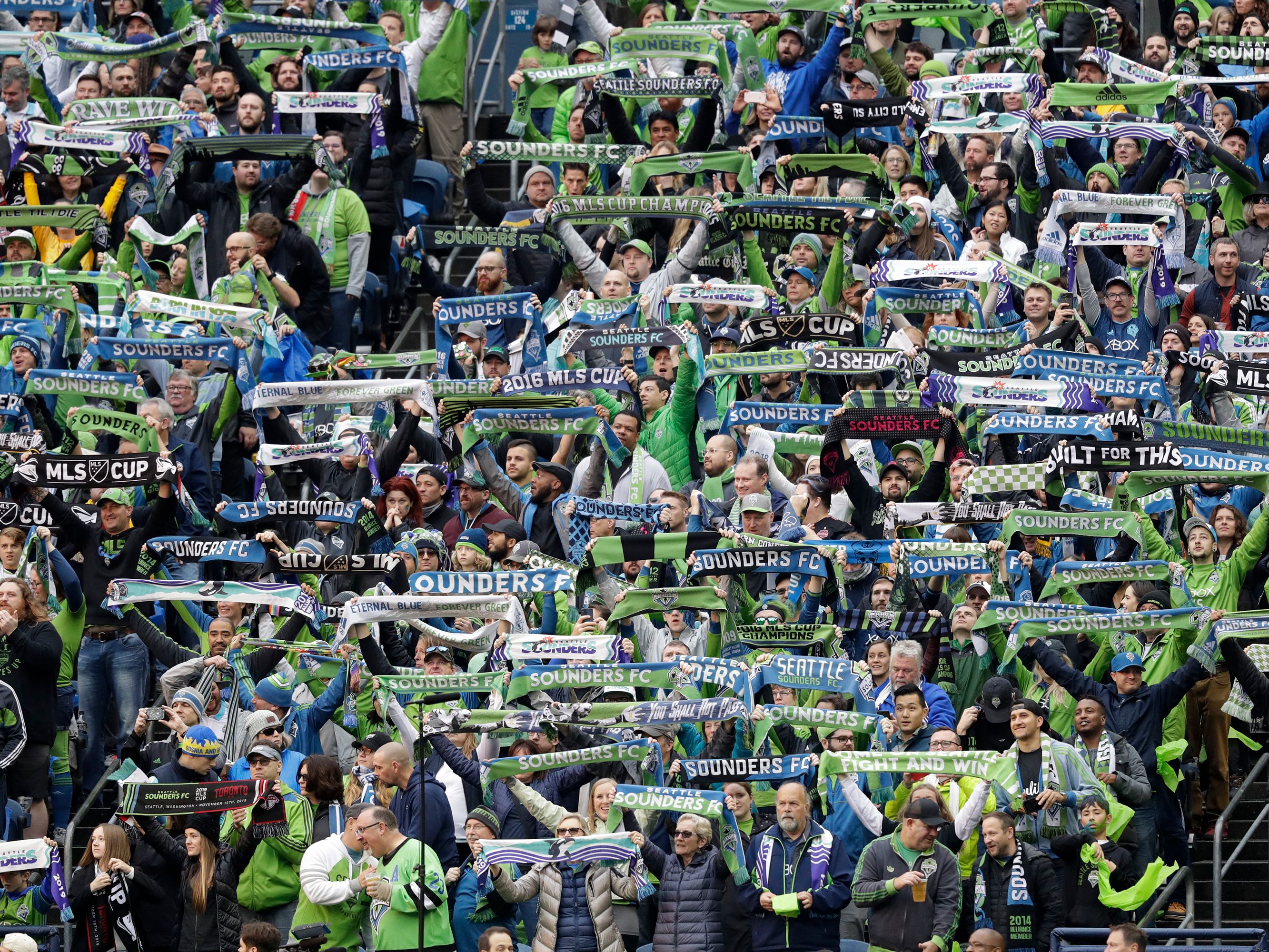 Each time Seattle scored the MLS Cup final, the fans' reaction registered on earthquake measuring devices | CNN