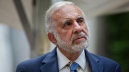 Billionaire activist investor Carl Icahn attends the Leveraged Finance Fights Melanoma charity event in New York, U.S., on Tuesday, May 19, 2015. Lyft Inc. is worth more than its recent $2 billion valuation, based on the $50 billion value of larger car-hailing rival Uber Technologies Inc., Icahn said, after he led a fundraising round at Lyft last week. Photographer: Victor J. Blue/Bloomberg via Getty Images 