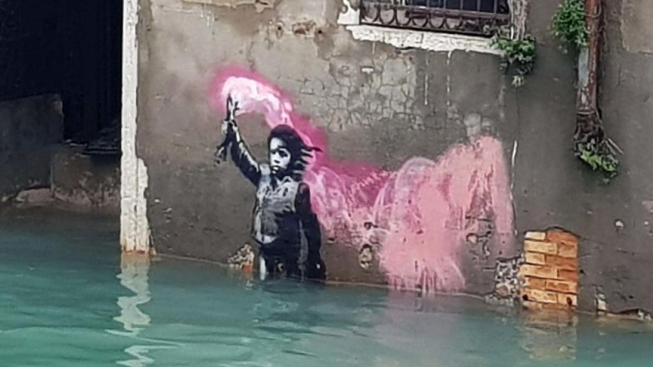 02 Venice Banksy 1113 RESTRICTED