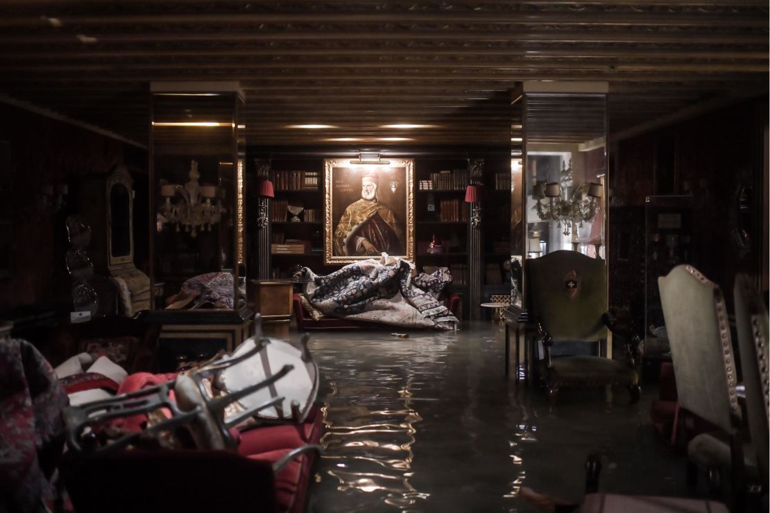 A room in the flooded Gritti Palace.