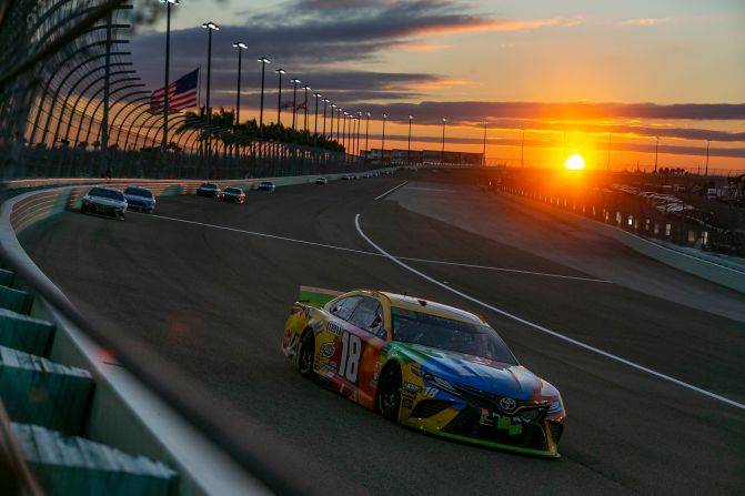 Kyle Busch races during the EcoBoost 400 Monster Energy Series at Homestead-Miami Speedway on Sunday, November 17.