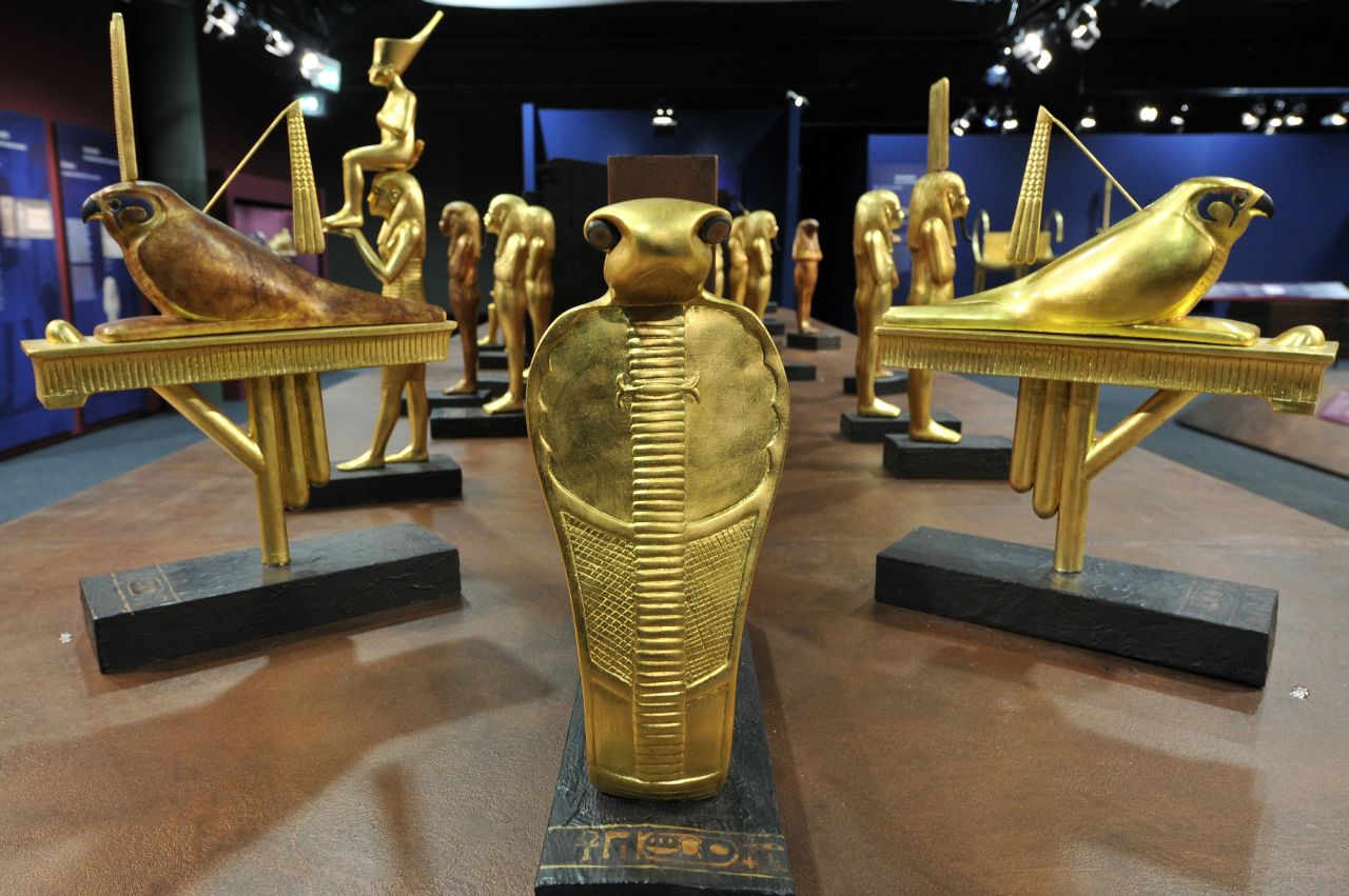 Replicas of treasures found in Tutankhamun's tomb on display in Munich, Germany, in 2009.