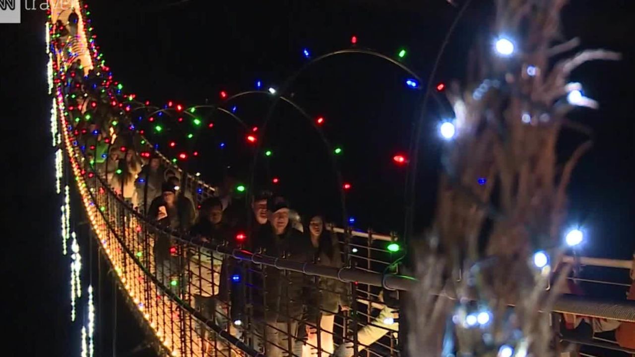 christmas lights gatlinburg suspension bridge orig mg_00001624.jpg