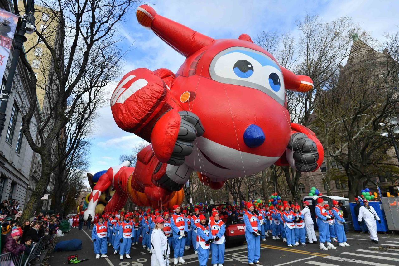 Officials <a href="https://www.cnn.com/2019/11/28/us/macys-thanksgiving-parade-balloons-trnd/index.html" target="_blank">are measuring wind speeds throughout the route,</a> and workers can lower the balloons to make them more manageable if winds get too fast, Macy's spokesman Orlando Veras said.