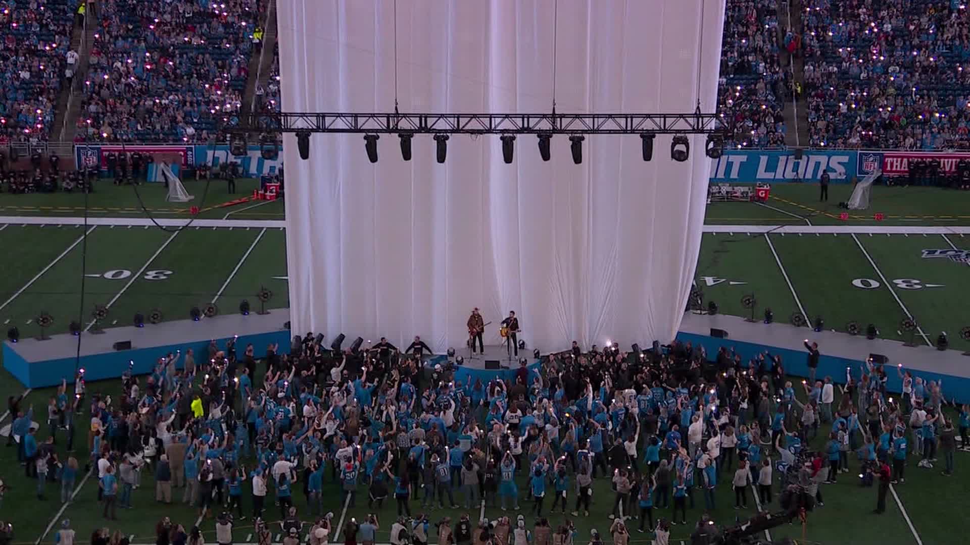 nfl thanksgiving game halftime show