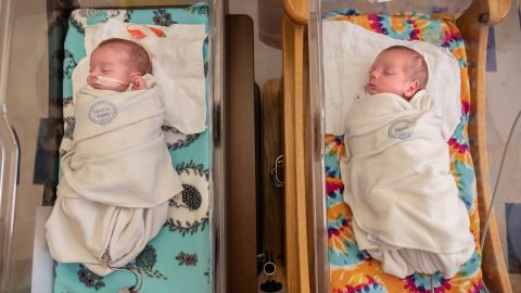 06 twelve newborn babies thanksgiving trnd