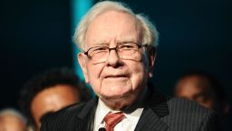 02 Warren Buffett FILE