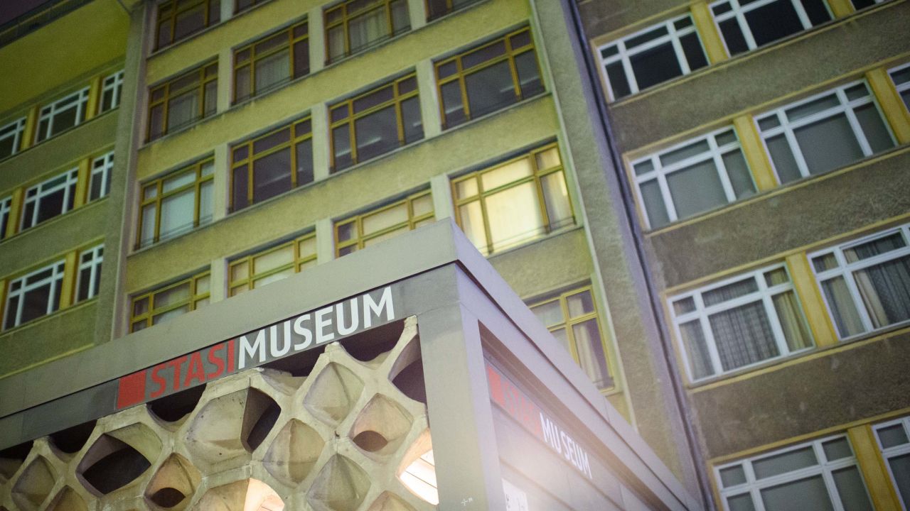 Burglars have stolen medals and jewelry from the Stasi Museum in Berlin. 