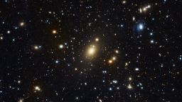 Record in the galaxy cluster: Image of Abell 85 cluster of galaxies obtained at the USM Wendelstein observatory of the Ludwig-Maximilians-University. The central bright galaxy Holm15A has an extended core. A team of astronomers at the Max Planck Institute for Extraterrestrial Physics and the University Observatory Munich were able to use new data to directly measure the mass of central black hole of this galaxy: it is 40 billion times more massive than our Sun. Matthias Kluge/USM/MPE