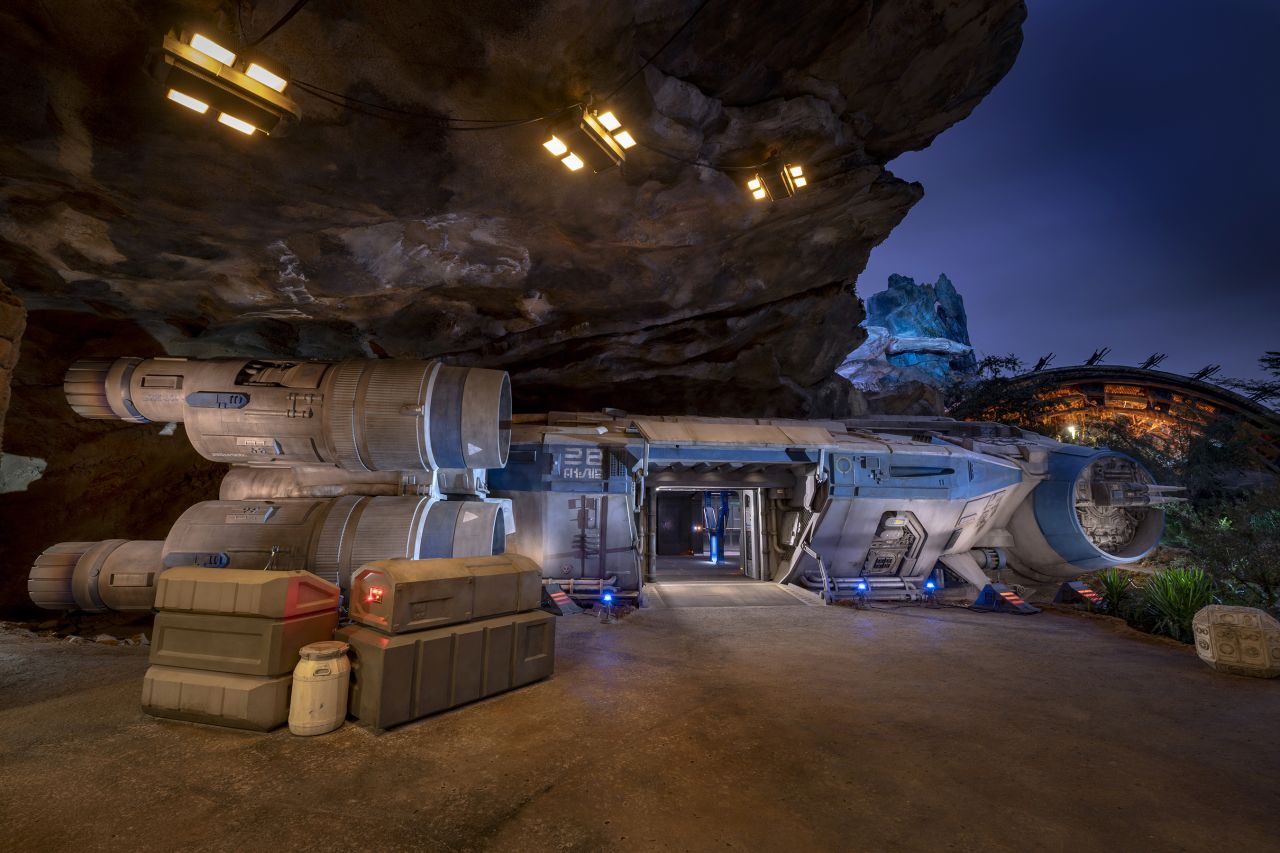 Guests board a transport ship to blast off the planet Batuu along with other Resistance recruits.