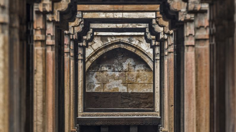 <strong>Dada Harir Stepwell: </strong>The stepwell offers underground columned passages, fascinating sculpture work and mesmerizing carvings that date back to the 15th century. 