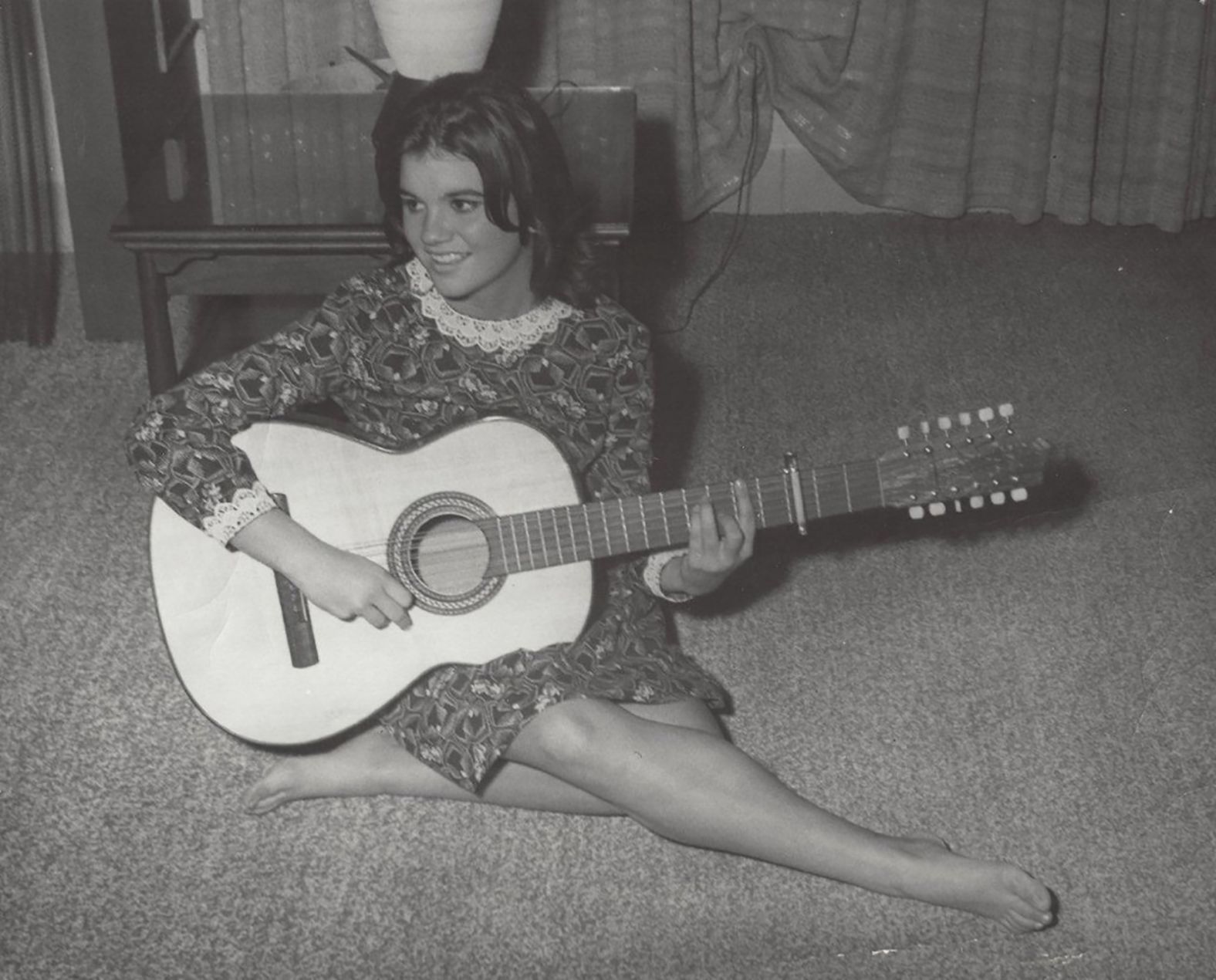 By the time she reached her teens, Ronstadt and her siblings had formed a band and would play at local clubs. Commercial folk music intrigued them the most, Ronstadt writes; they would learn songs by Peter, Paul and Mary and then rearrange them to fit their own voices.