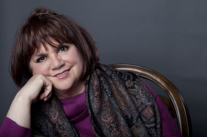 In 2013, Ronstadt revealed that she could no longer sing because of Parkinson's disease. "I just lost a lot of different colors of my voice," she says in CNN Films' documentary. "Singing is really complex. And I was made most aware of it by having it banished. I can still sing in my mind, but I can't do it physically."