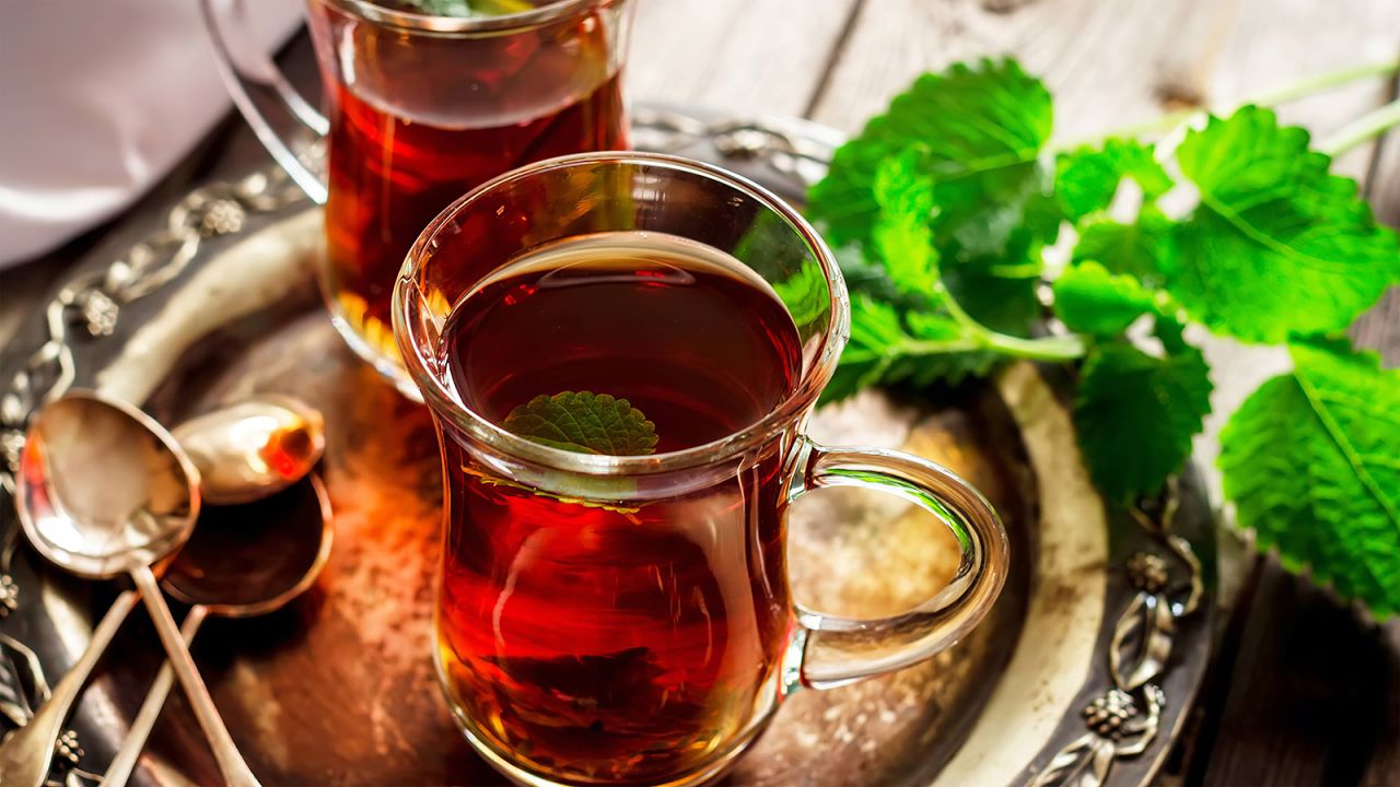 <strong>Shai (Tea): </strong>Served with a copious amount of sugar, there are two basic varieties -- golden koshary tea in the north (often served with mint) and dark saiidi tea in the south -- as well as a wide variety of herbal teas.