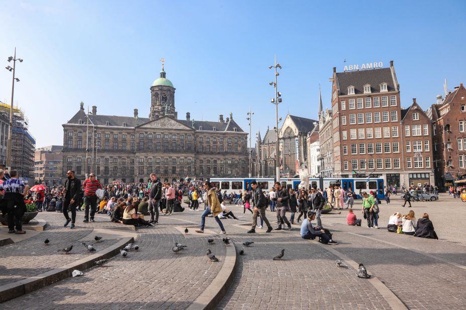 <strong>Amsterdam: </strong>Amsterdam is trying to combat floods of tourists that locals say are overrunning the city.